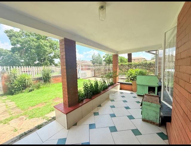3 BEDROOM HOUSE FOR SALE IN VANDERBIJLPARK CE 2